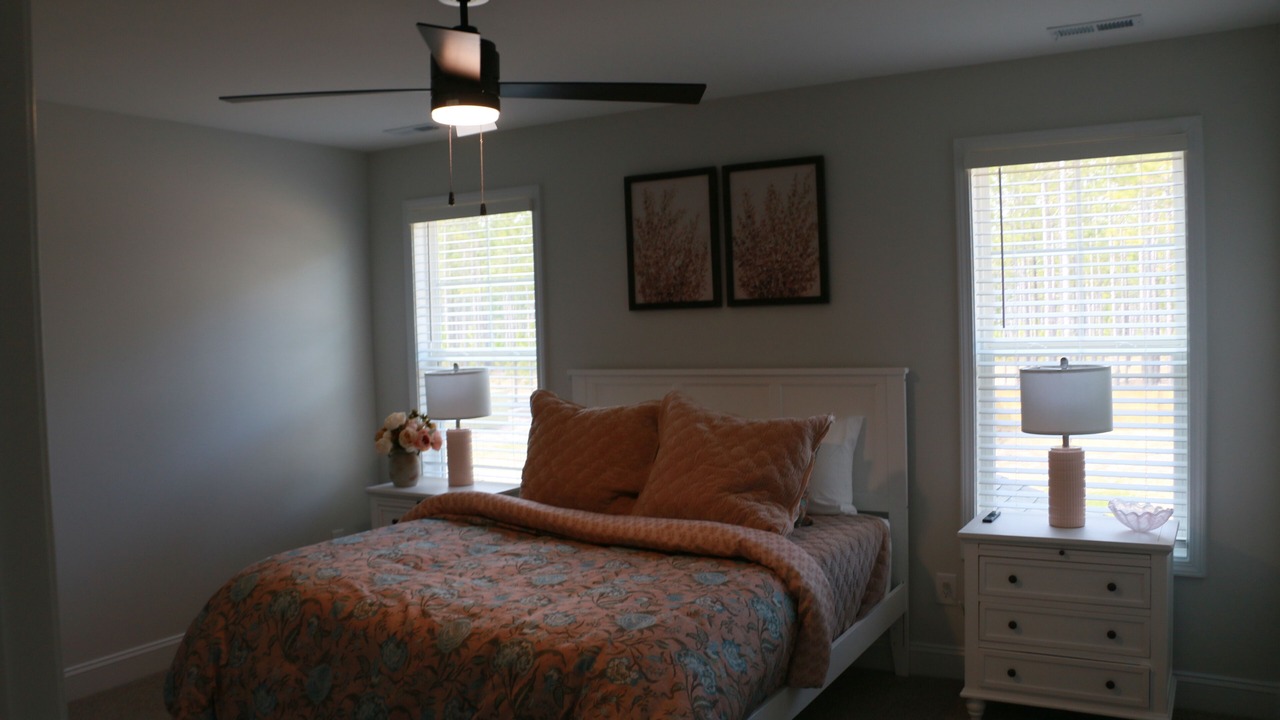 Photo of Bedroom in Five Points