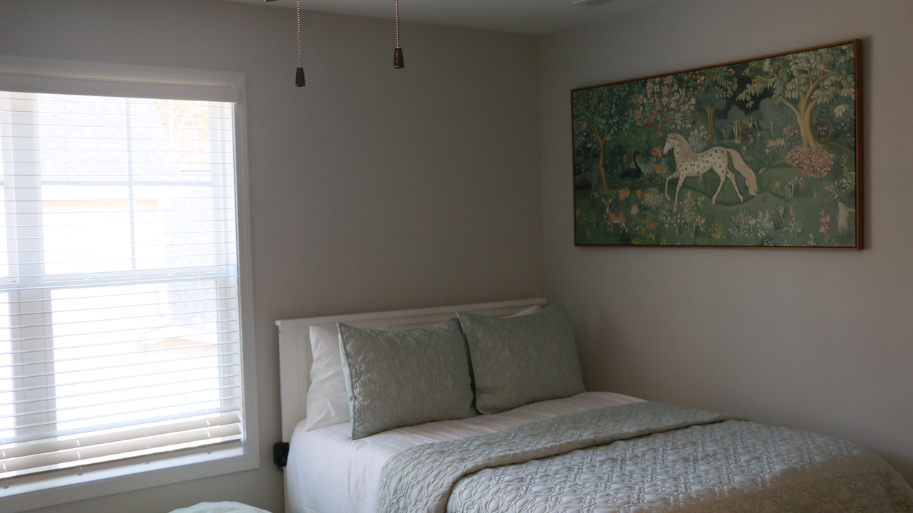 Photo of Bedroom in Five Points