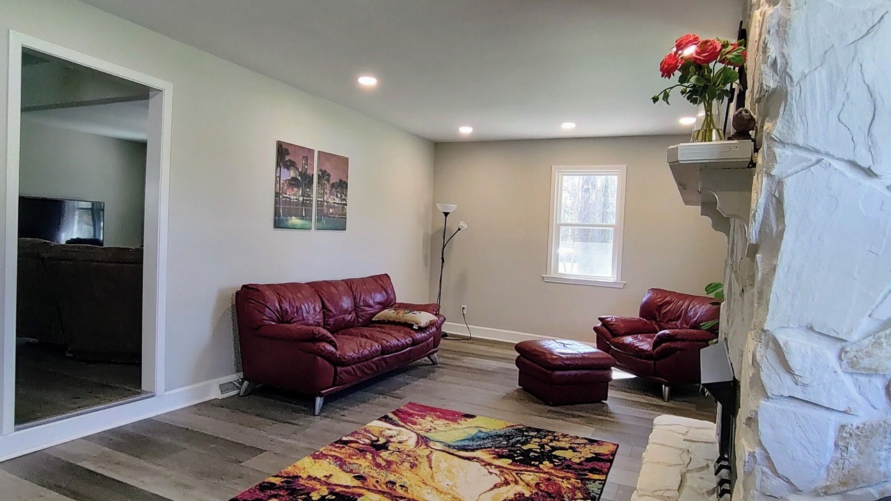 Photo of Livingroom in Lake Park