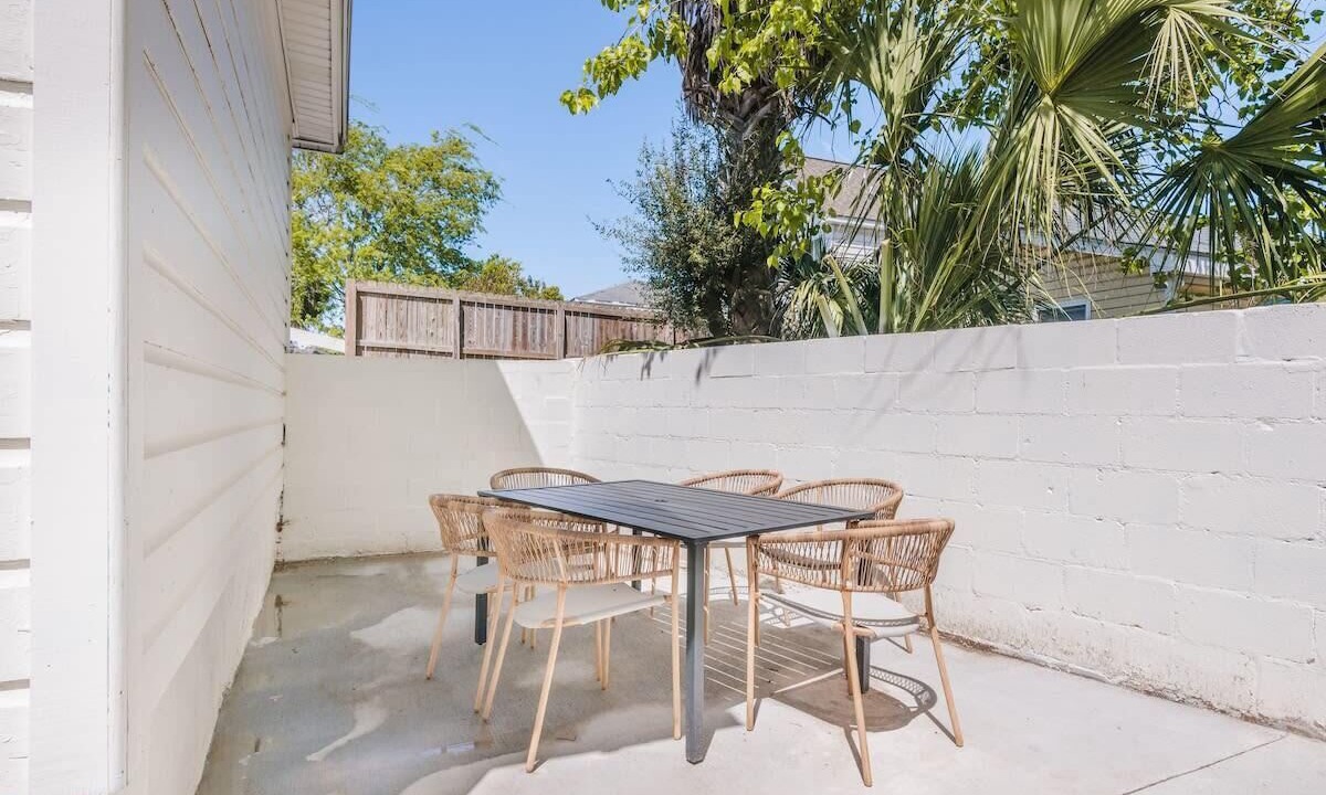 Photo of Outdoor in Westside