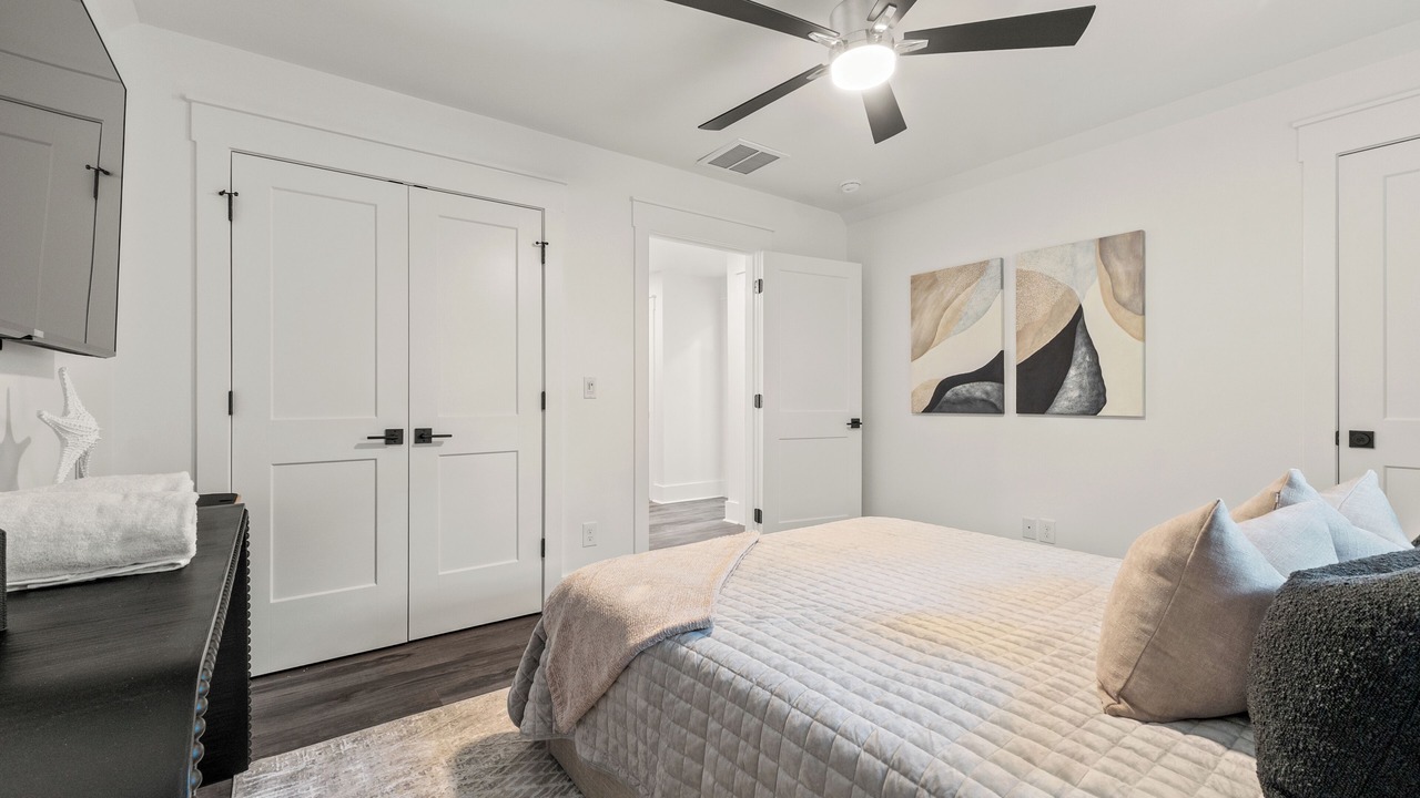 Photo of Bedroom in Ocean Ridge