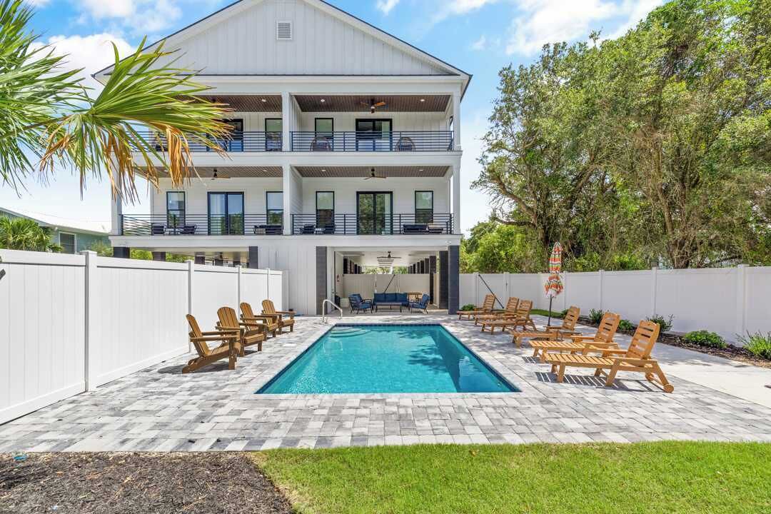 Photo of Outdoor in Long Bay Estates