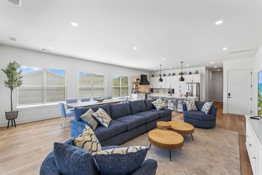 Photo of Livingroom in Long Bay Estates