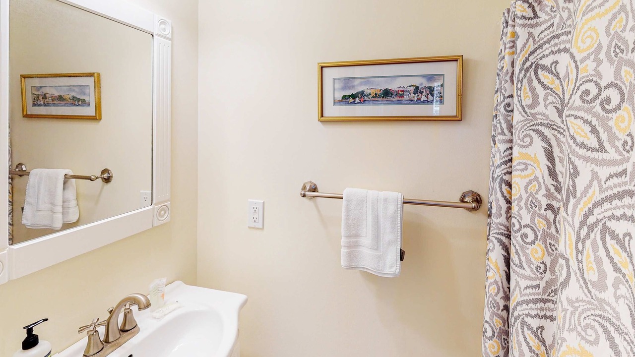 Photo of Bathroom in Ocean Ridge