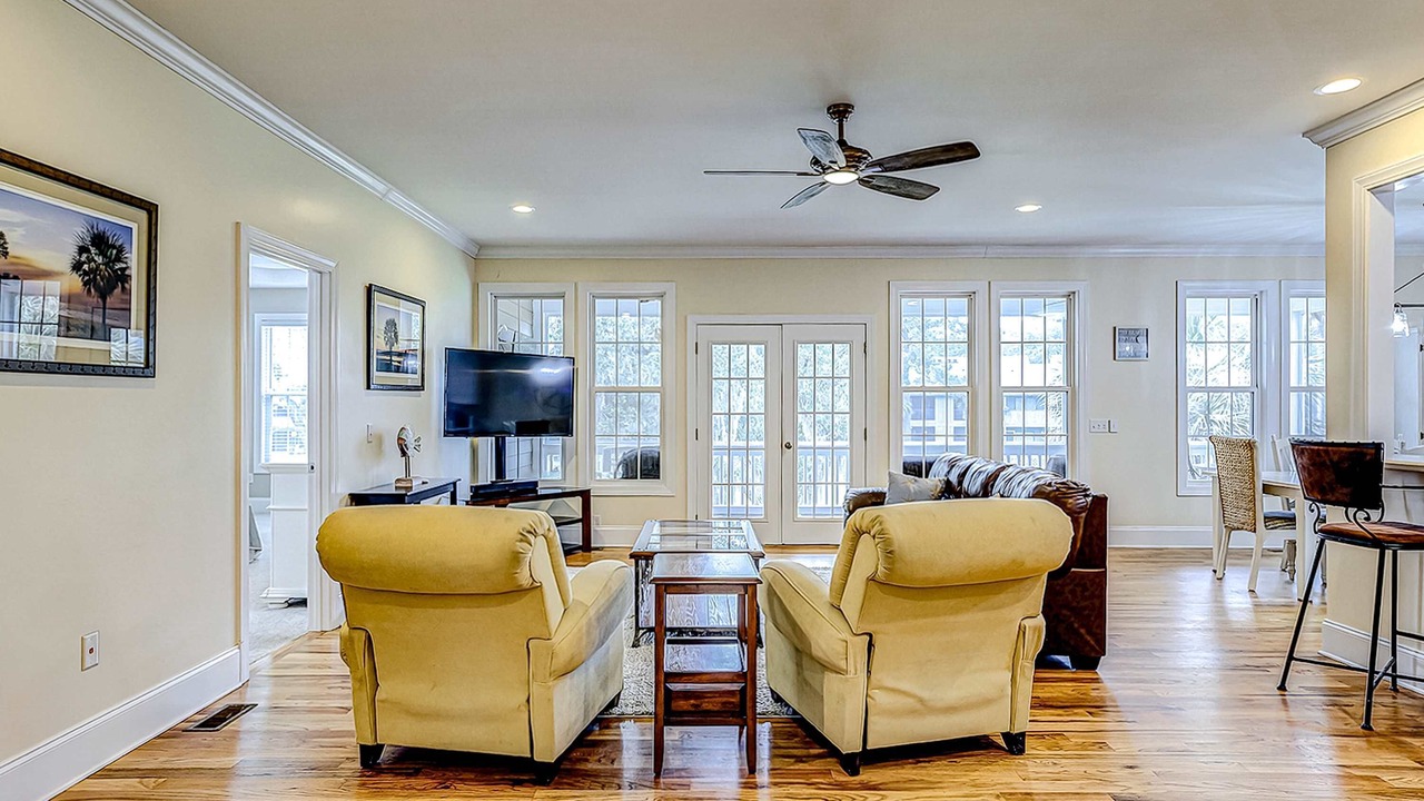 Photo of Livingroom in Ocean Ridge