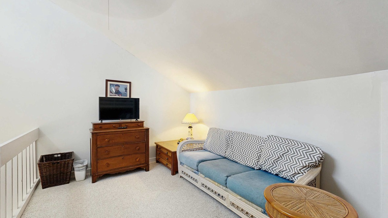 Photo of Livingroom in Ocean Ridge