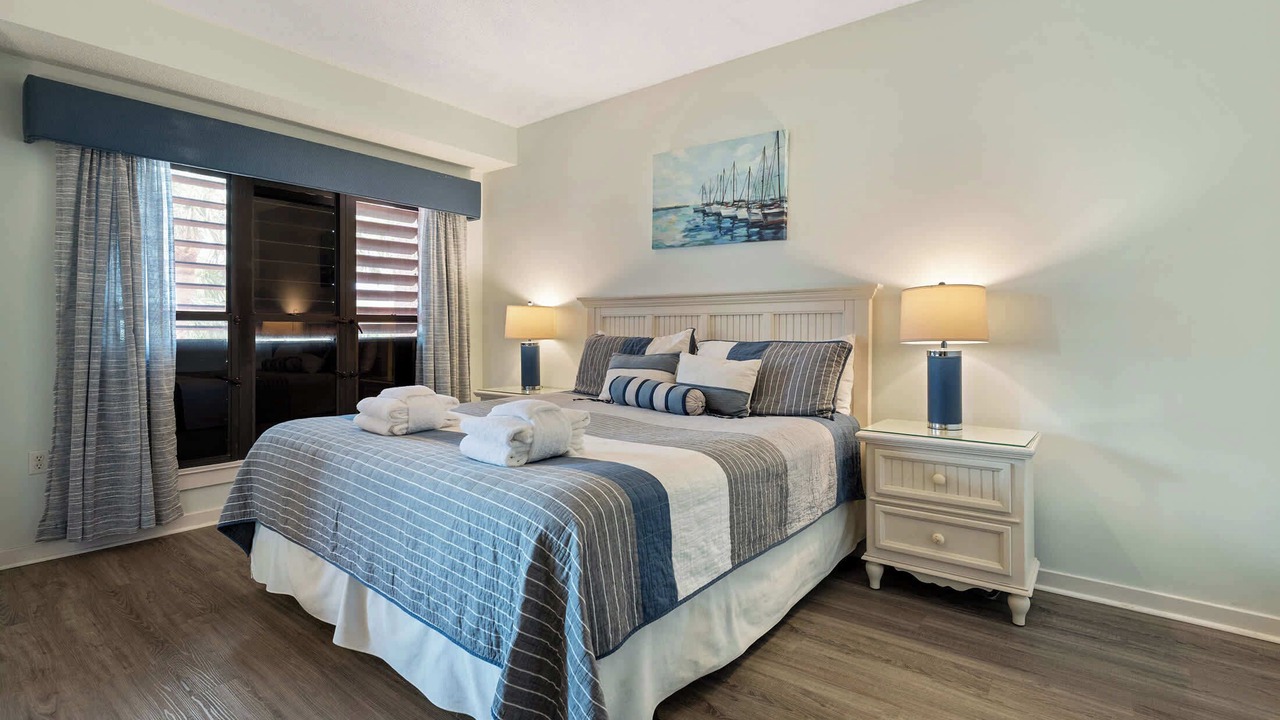 Photo of Bedroom in Shelter Cove