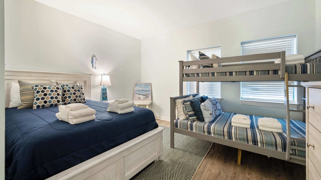 Photo of Bedroom in Shelter Cove