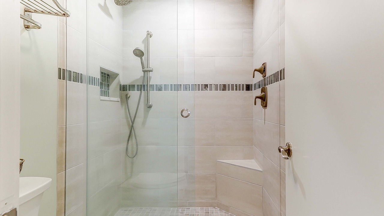Photo of Bathroom in Shelter Cove