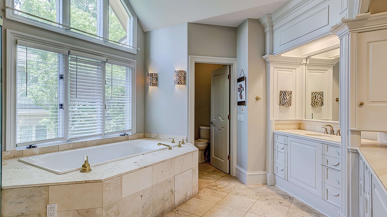 Photo of Bathroom in South Beach