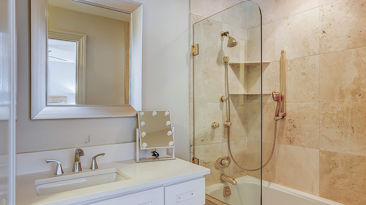 Photo of Bathroom in South Beach