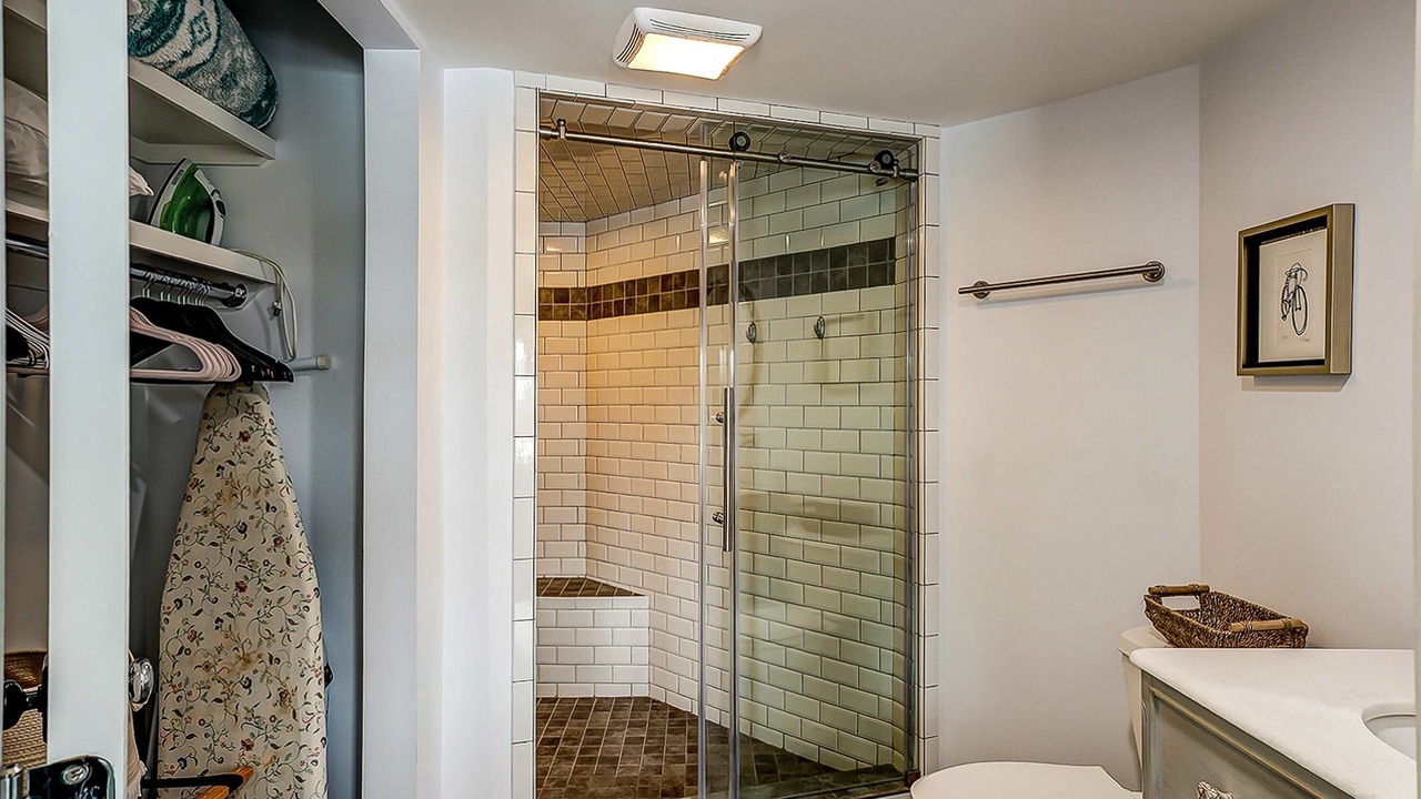 Photo of Bathroom in Shelter Cove