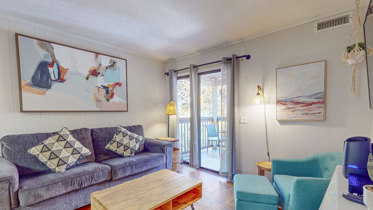 Photo of Livingroom in North Forest Beach