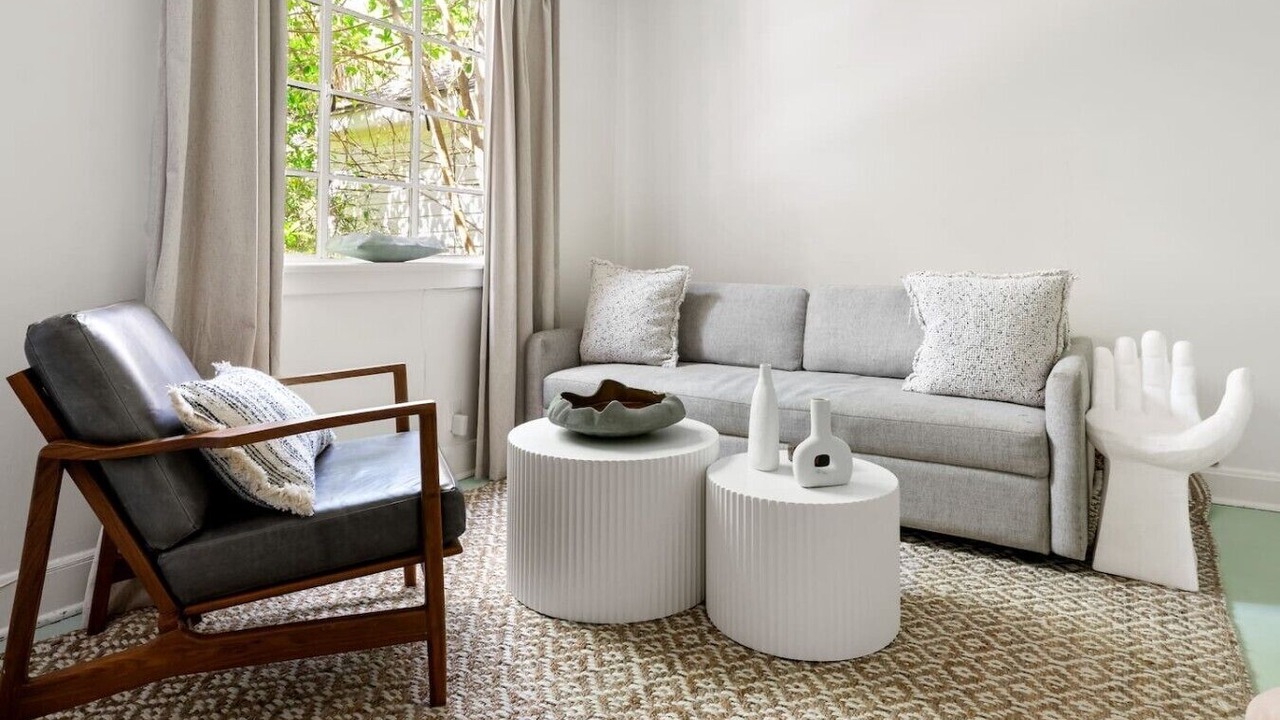 Photo of Livingroom in Harleston Village