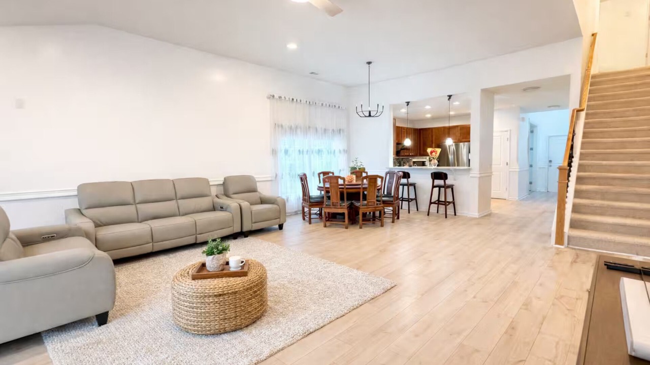 Photo of Livingroom in Mount Pleasant