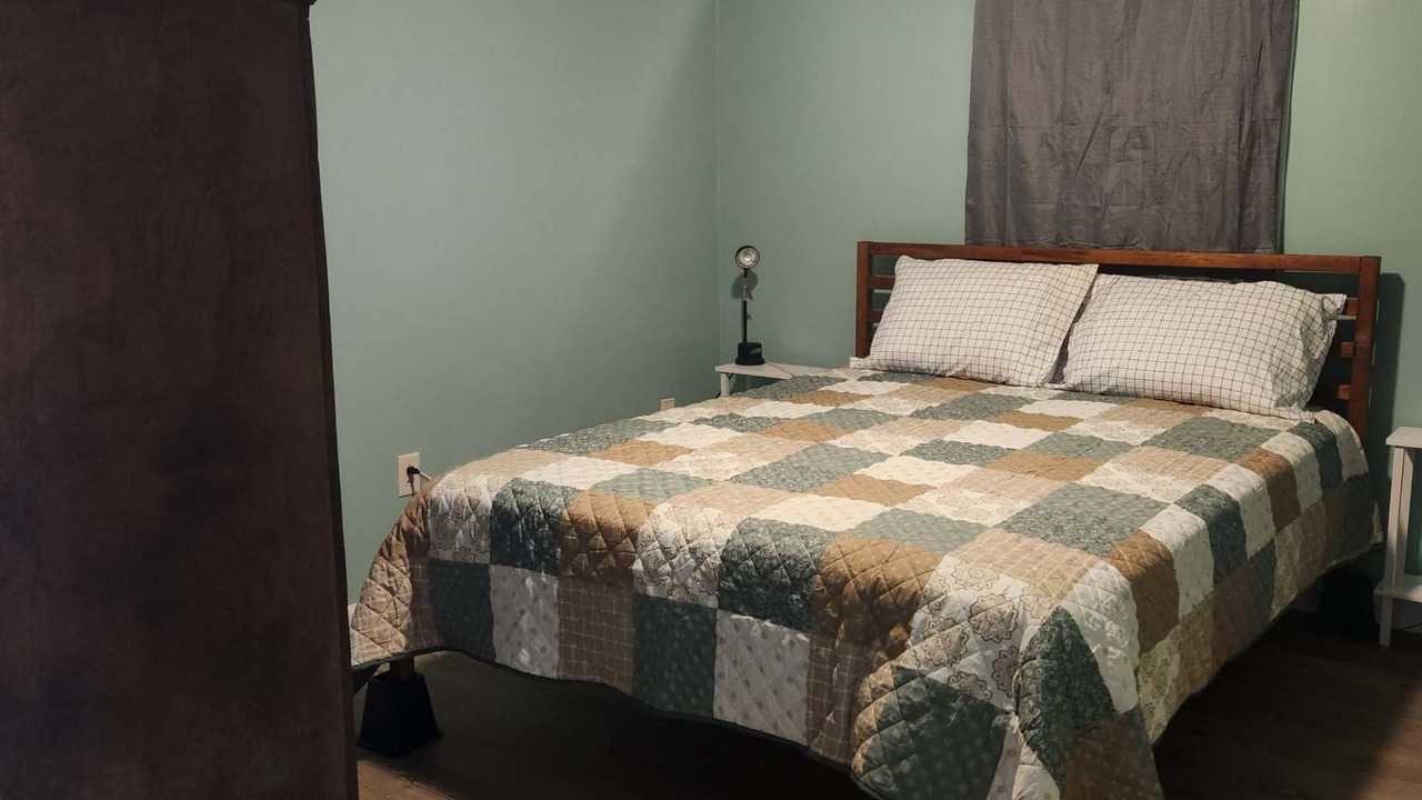 Photo of Bedroom in Summerville