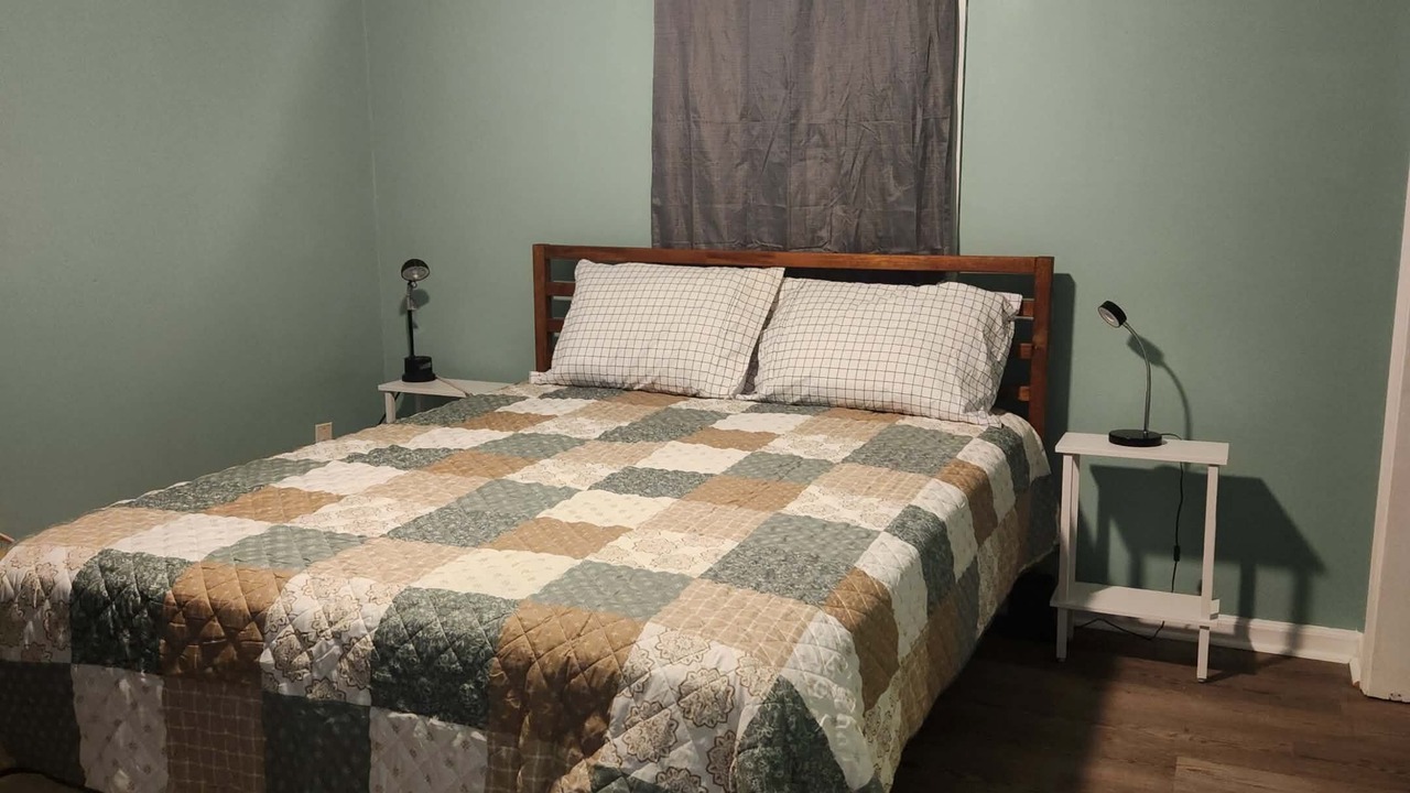 Photo of Bedroom in Summerville