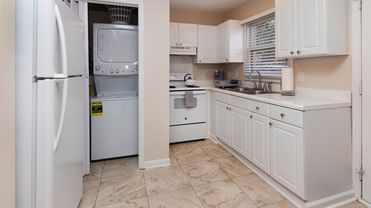 Photo of Kitchen in Ponderosa - Wingate