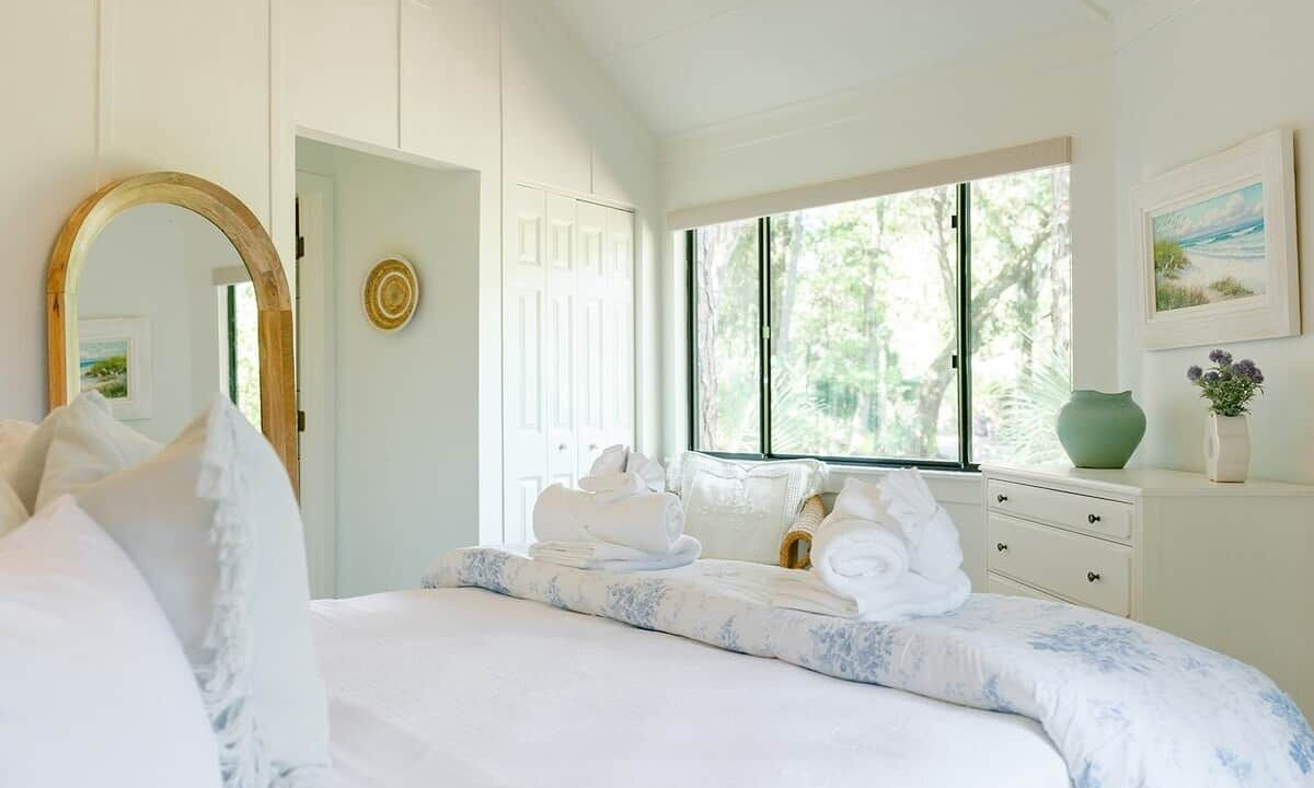 Photo of Bedroom in Night Heron