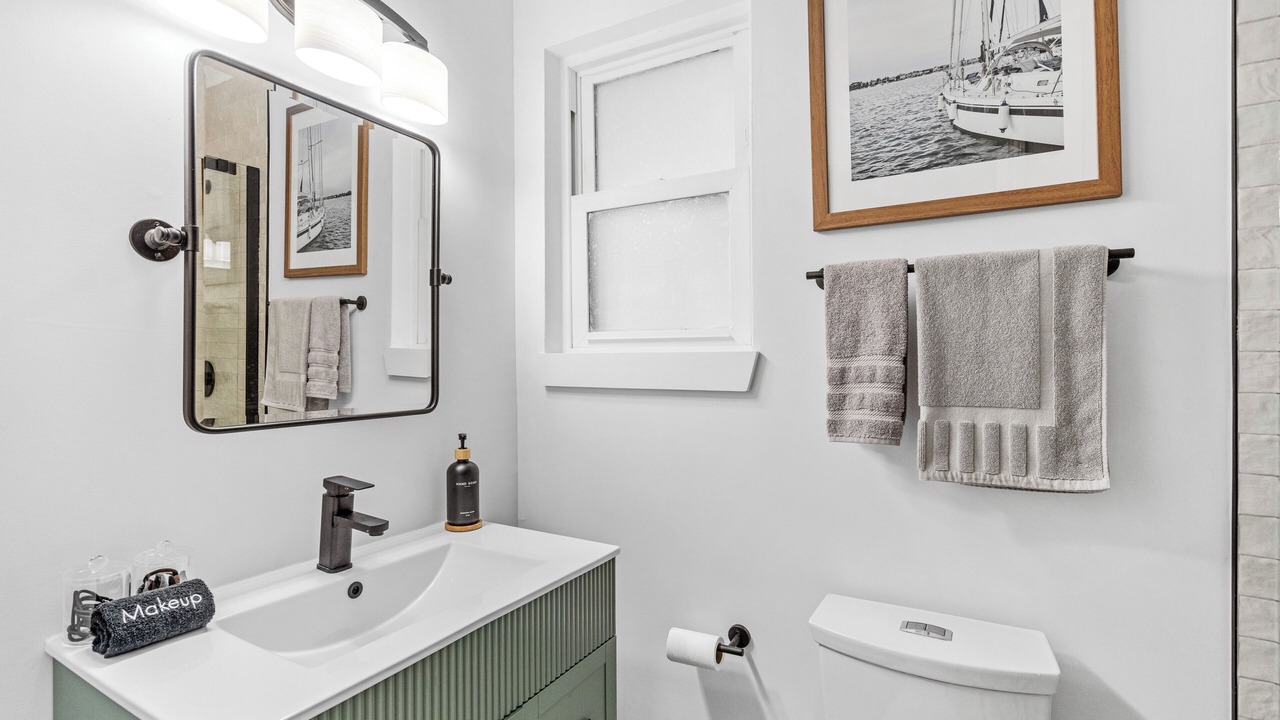 Photo of Bathroom in Beaufort