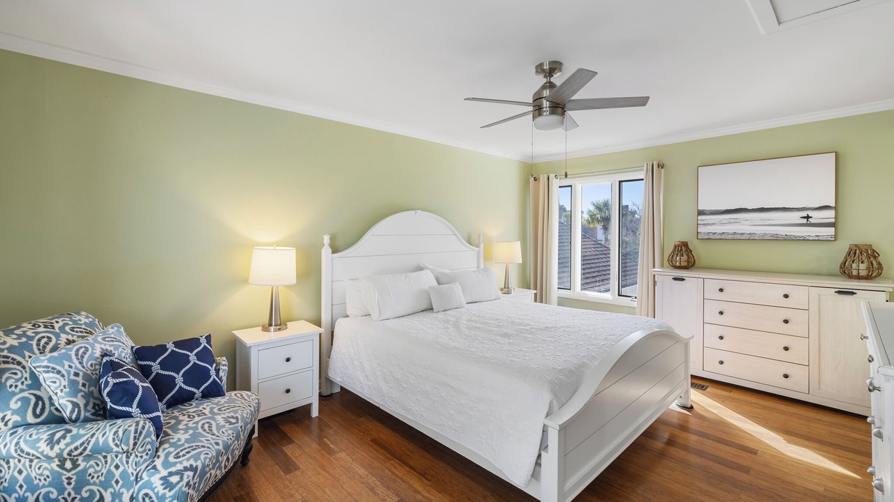 Photo of Bedroom in Spinnaker Beachhouses