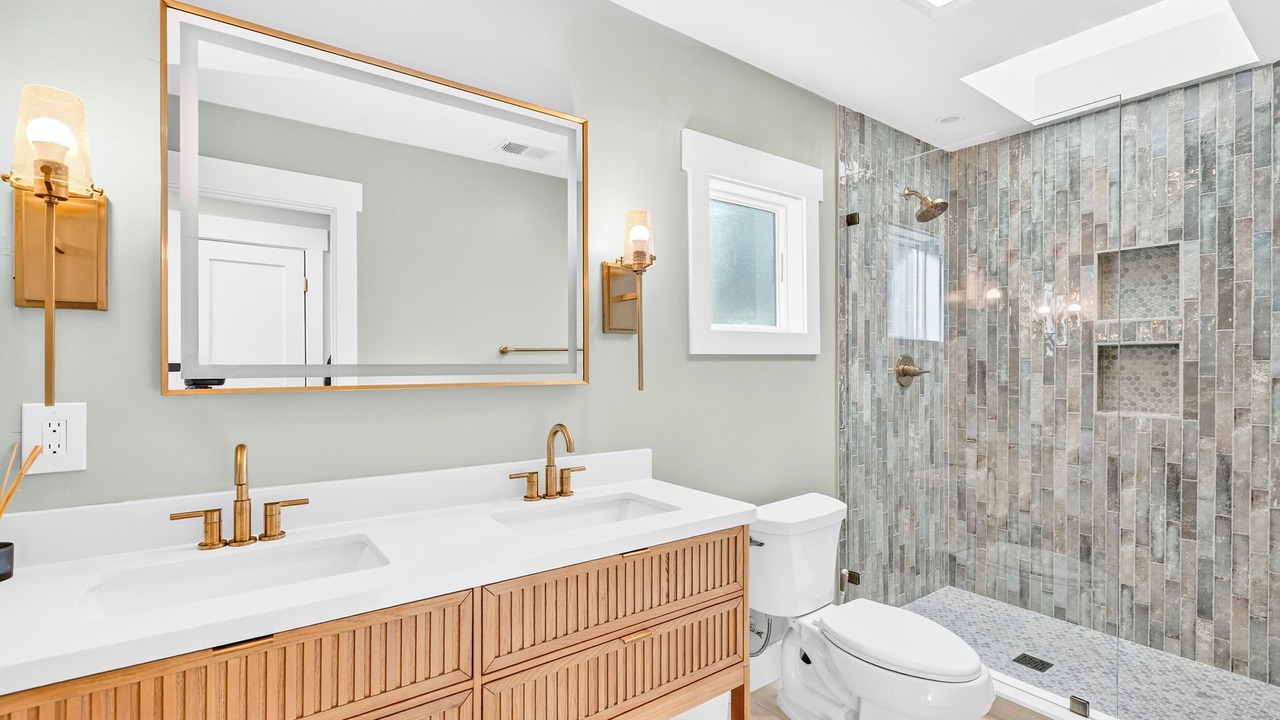 Photo of Bathroom in Heritage Woods