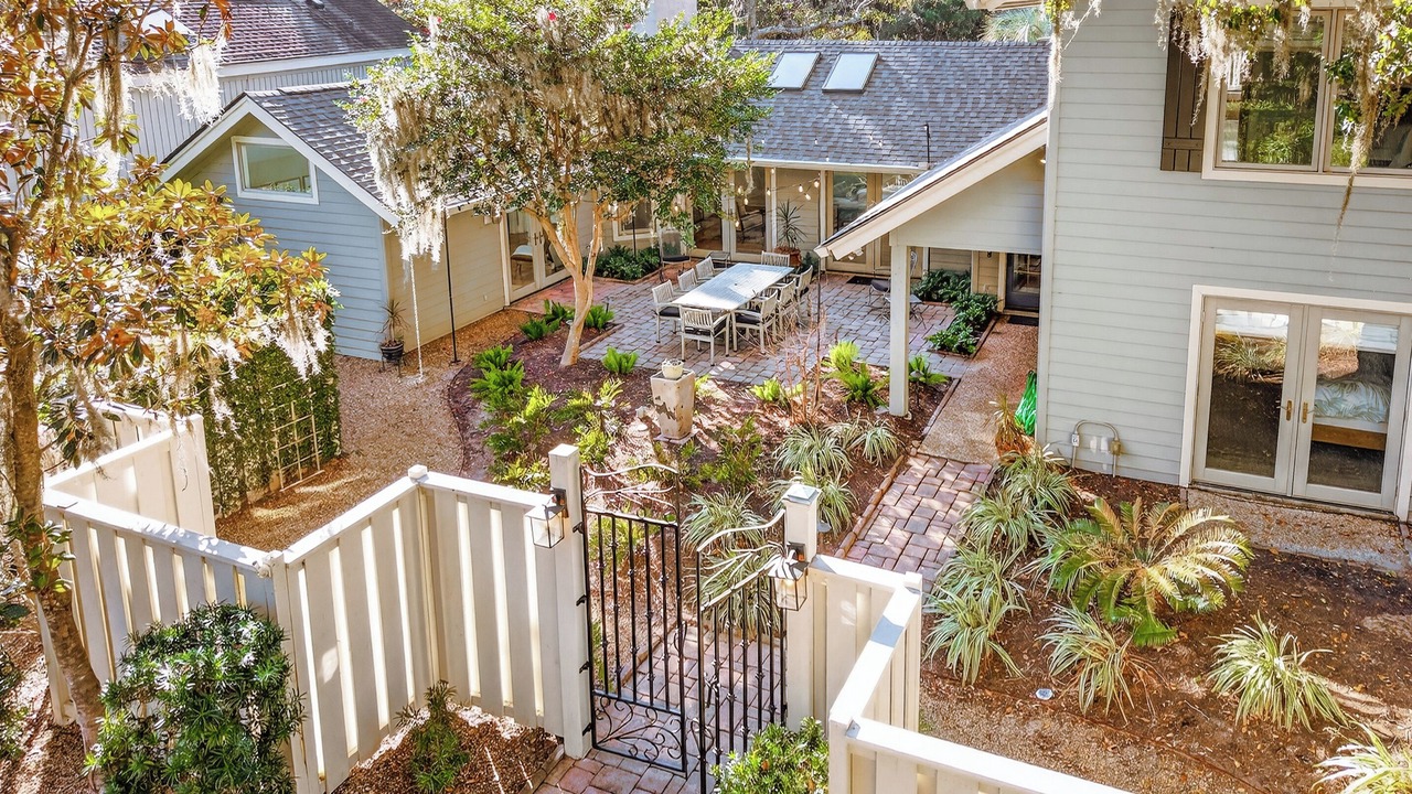 Photo of Patio Balcony in Heritage Woods