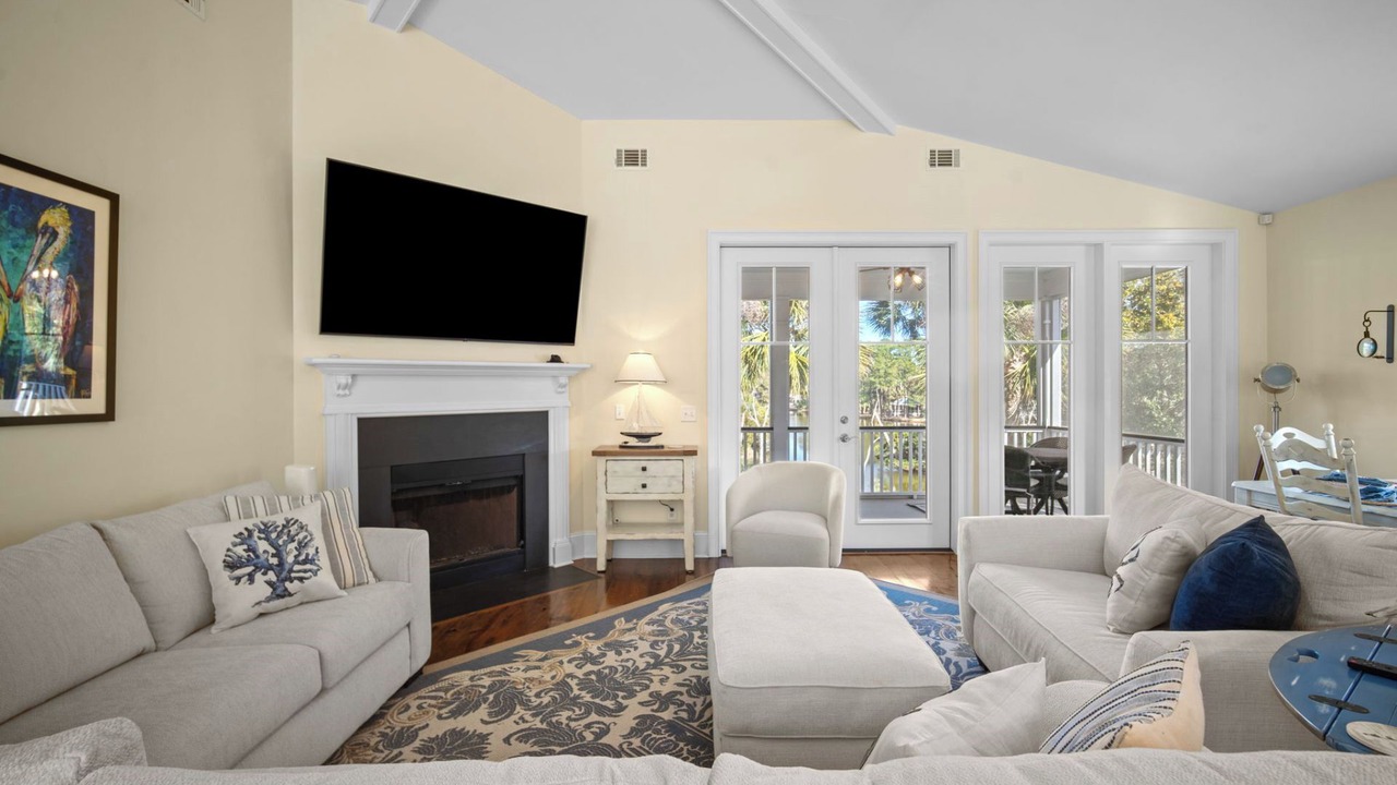 Photo of Livingroom in Blue Heron Lake