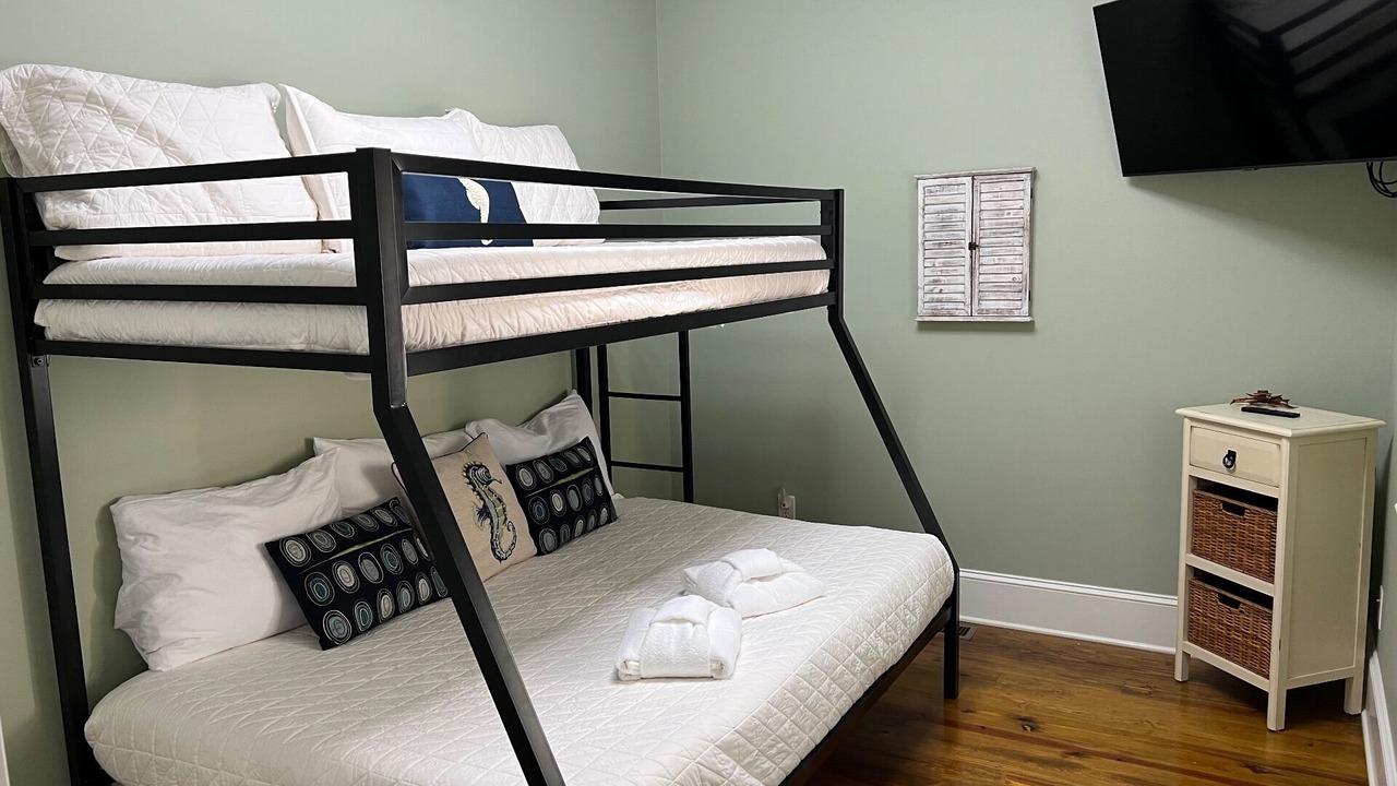 Photo of Bedroom in Blue Heron Lake
