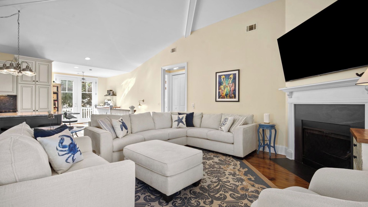 Photo of Livingroom in Blue Heron Lake