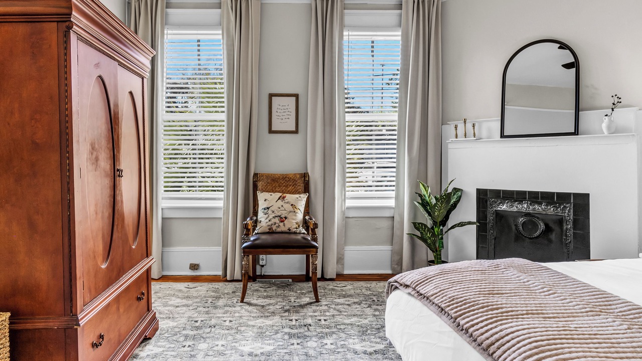 Photo of Bedroom in Thomas Square