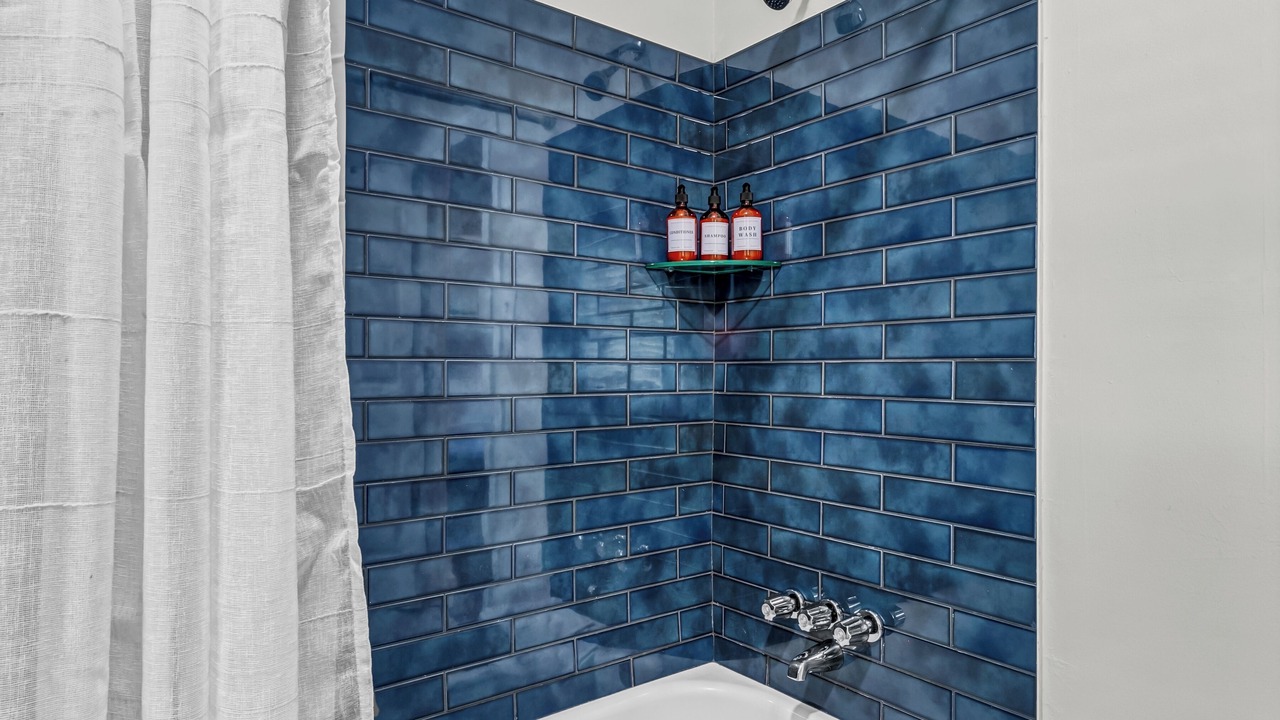 Photo of Bathroom in Thomas Square