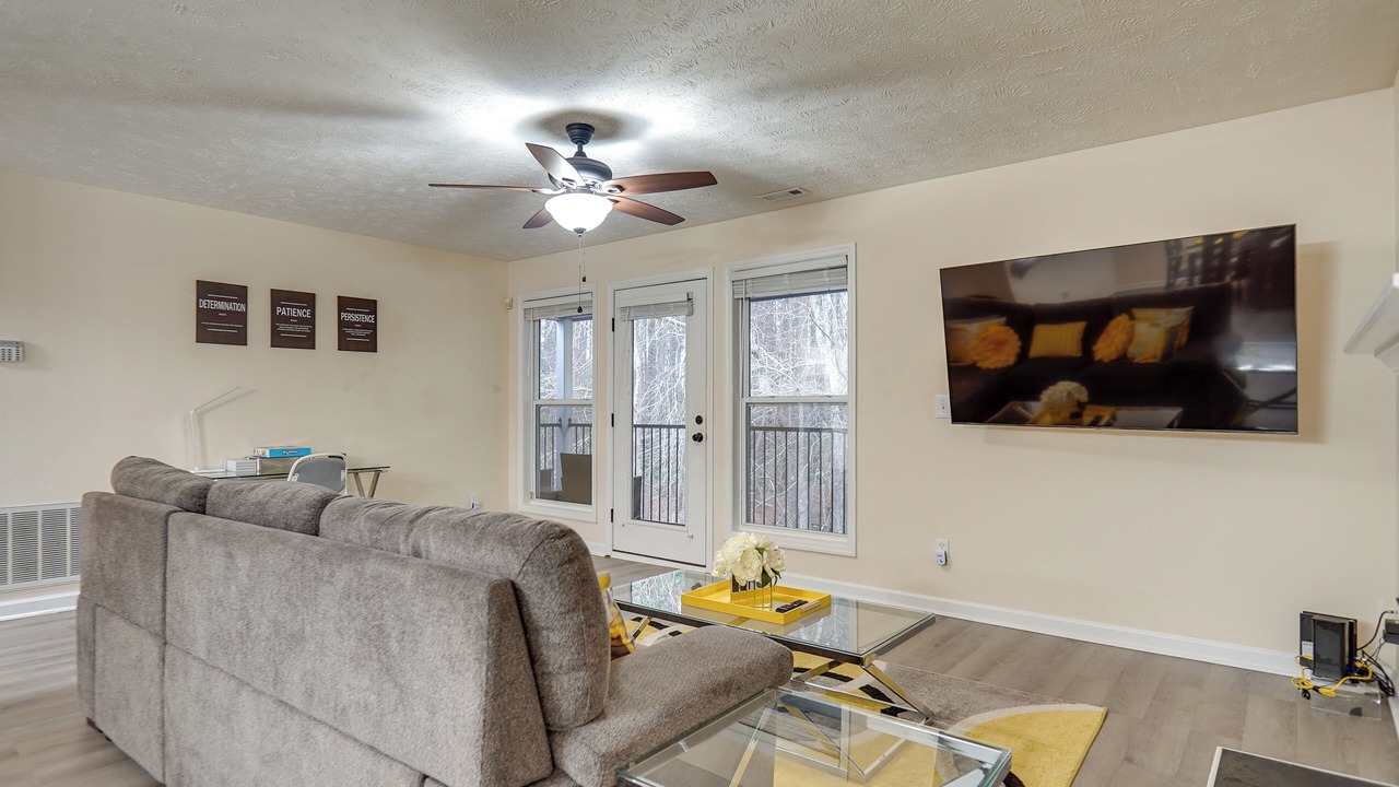 Photo of Livingroom in Terry Sanford