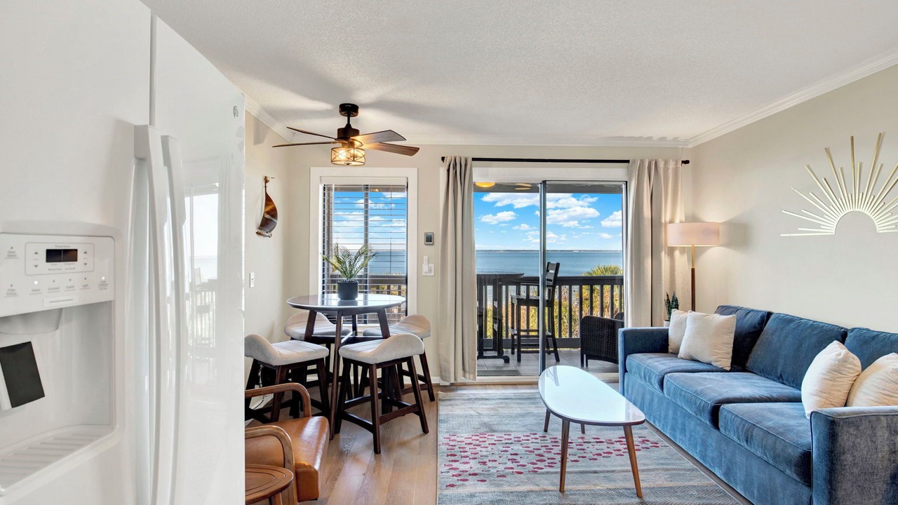 Photo of Livingroom in Tybee Island
