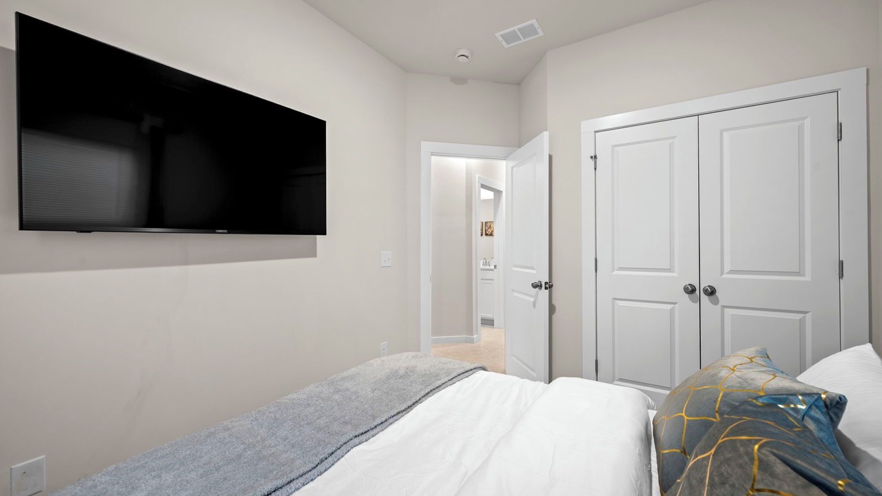 Photo of Bedroom in Summerville