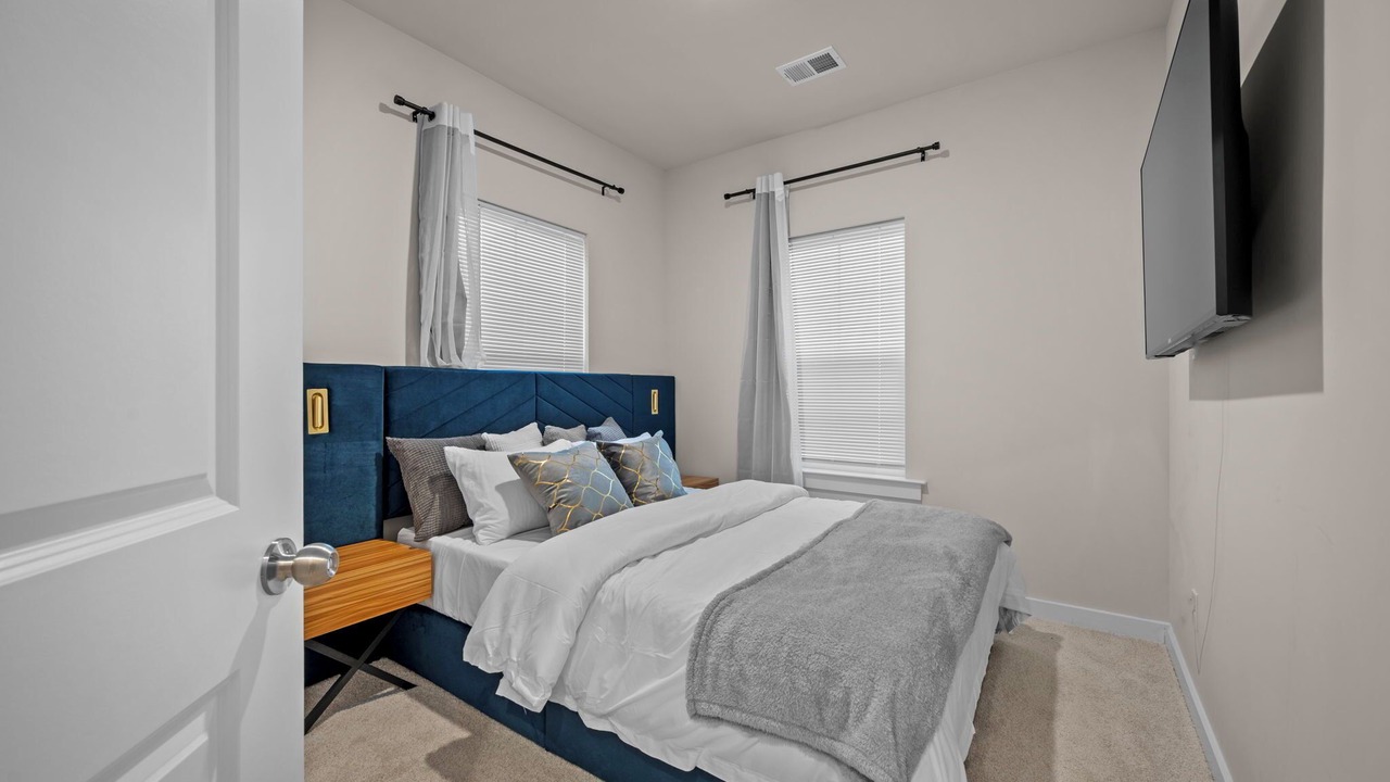 Photo of Bedroom in Summerville