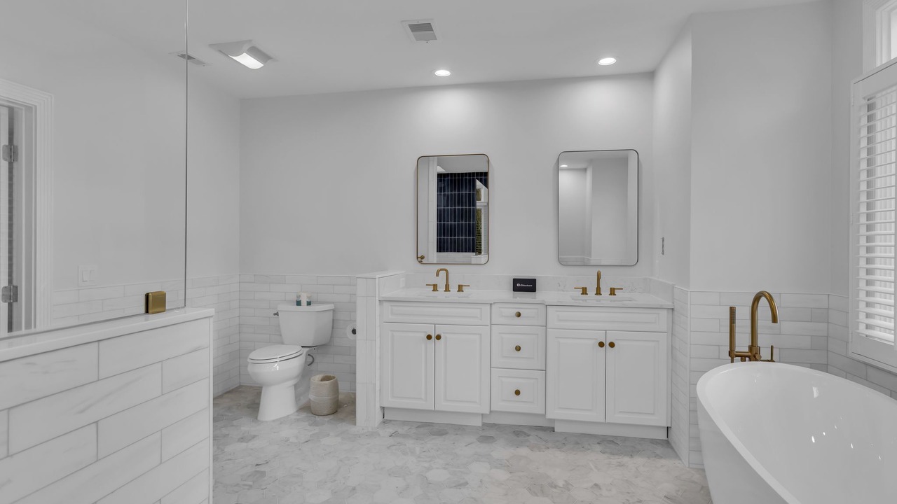 Photo of Bathroom in Heritage Woods