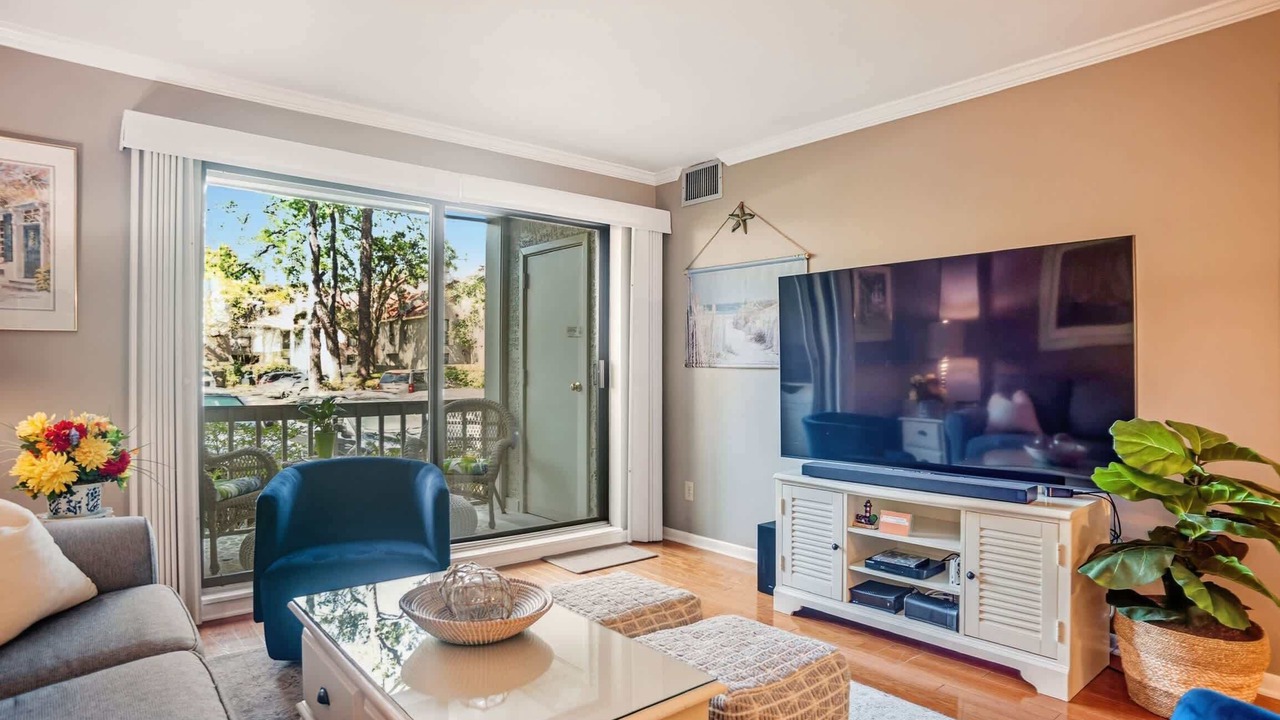 Photo of Livingroom in Harbour Town