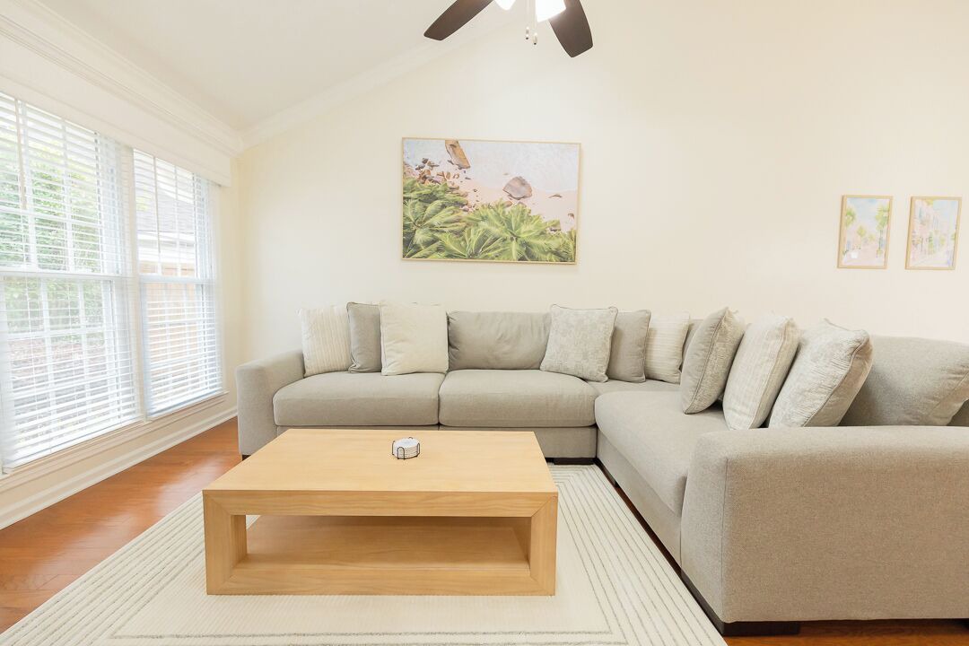 Photo of Livingroom in North Charleston