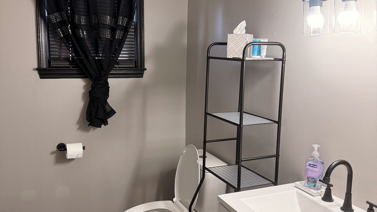 Photo of Bathroom in Rockingham