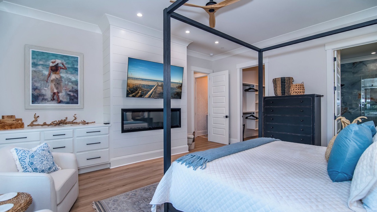 Photo of Livingroom in North Litchfield Beach