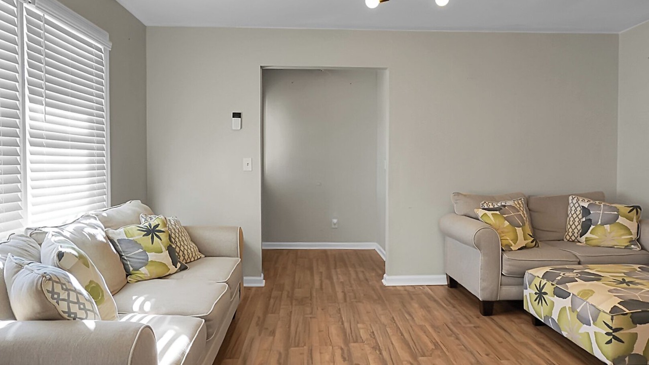 Photo of Livingroom in Ladson