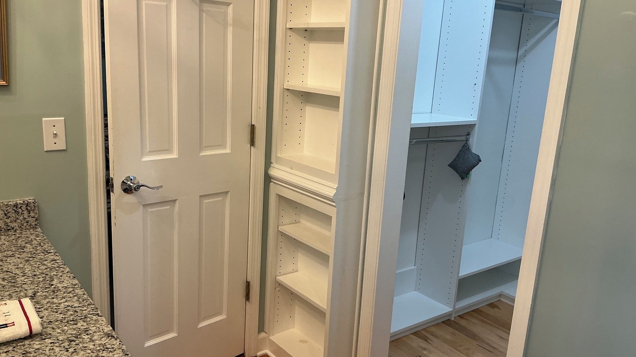 Photo of Bathroom in Summerville Historic District