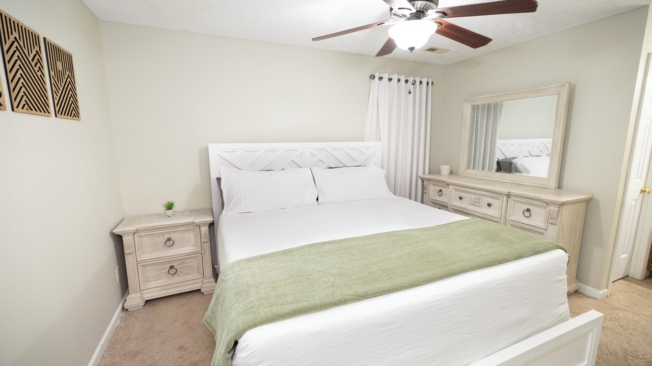Photo of Bedroom in Cape Fear