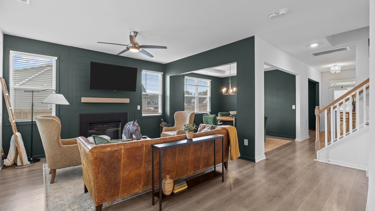 Photo of Livingroom in Five Points