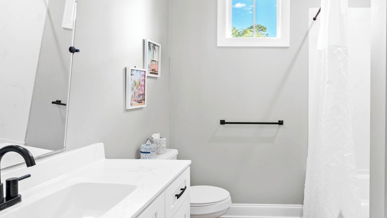 Photo of Bathroom in Port Royal