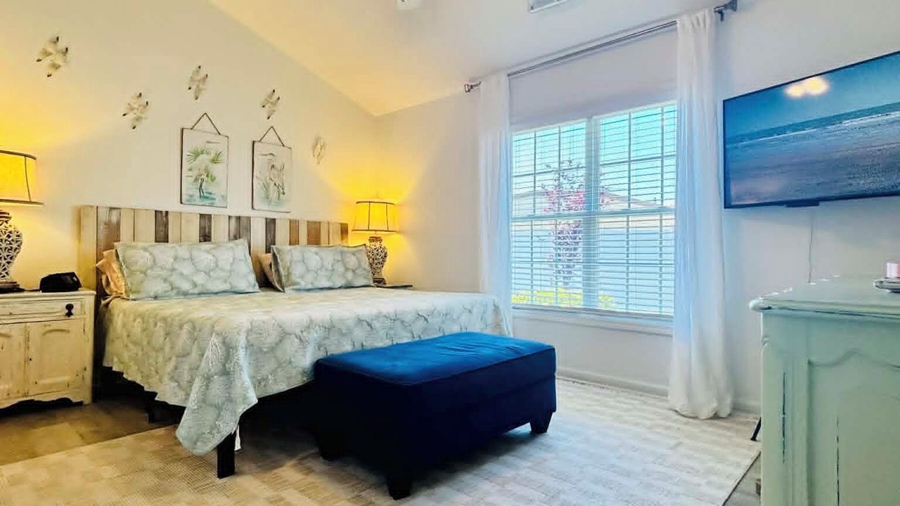 Photo of Bedroom in Surfside Beach