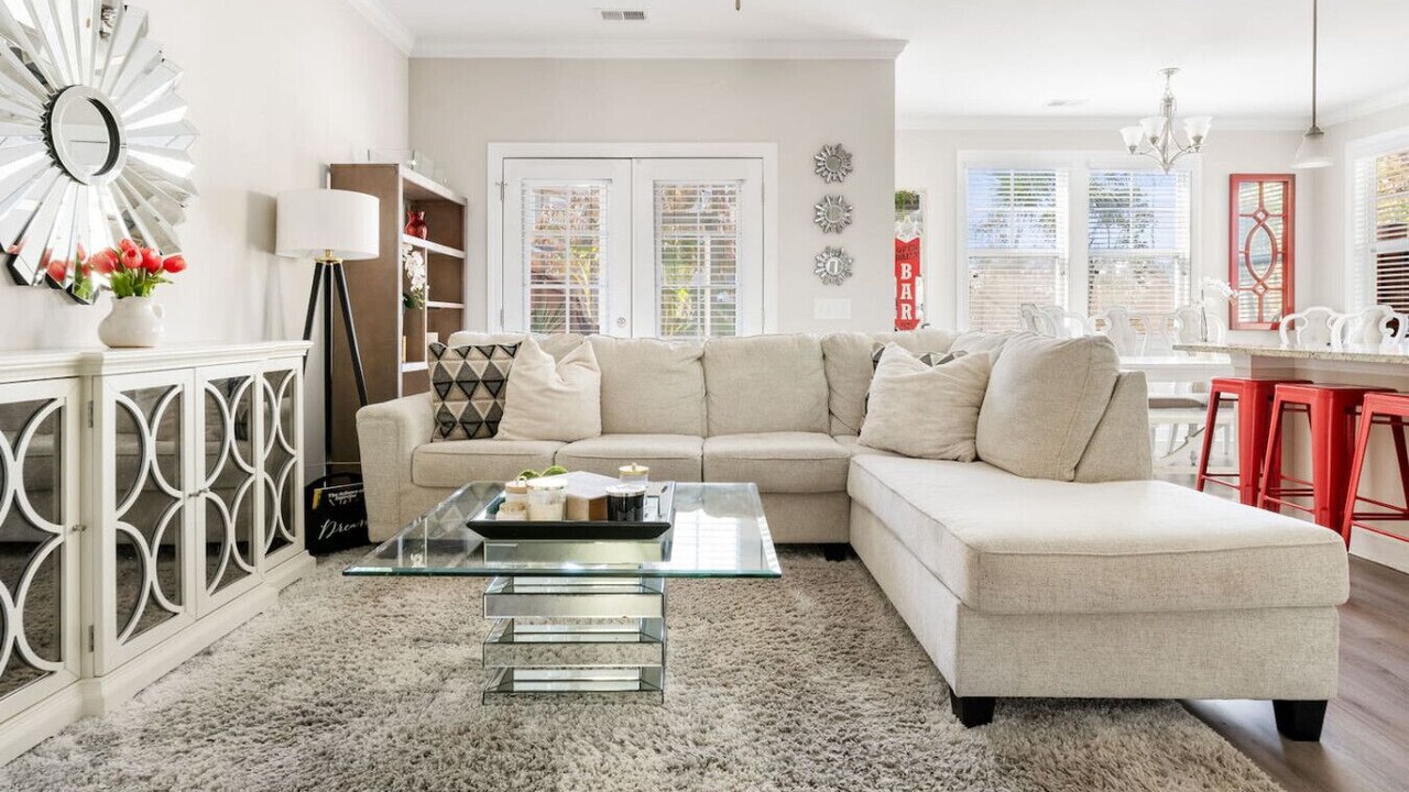 Photo of Livingroom in West Ashley
