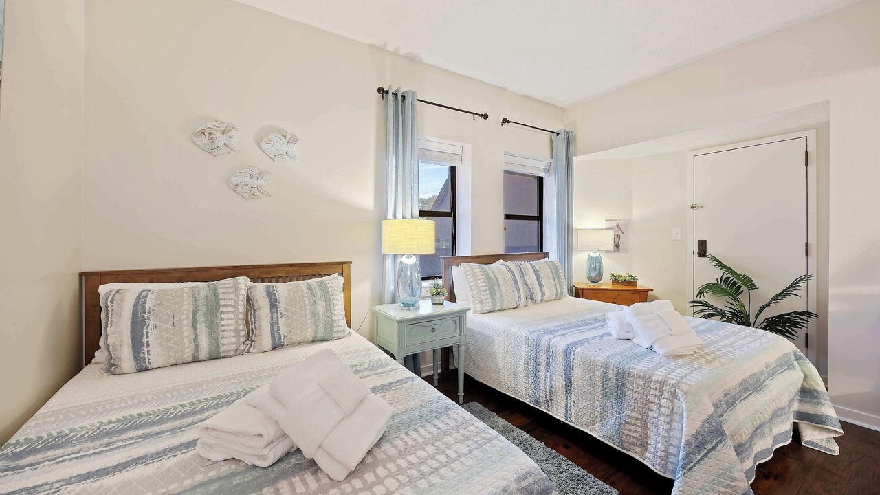 Photo of Bedroom in Shelter Cove