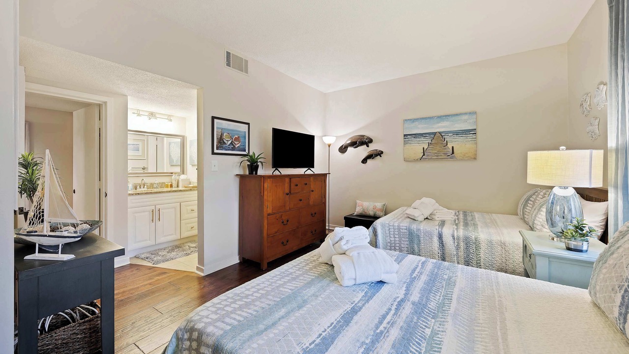Photo of Bedroom in Shelter Cove
